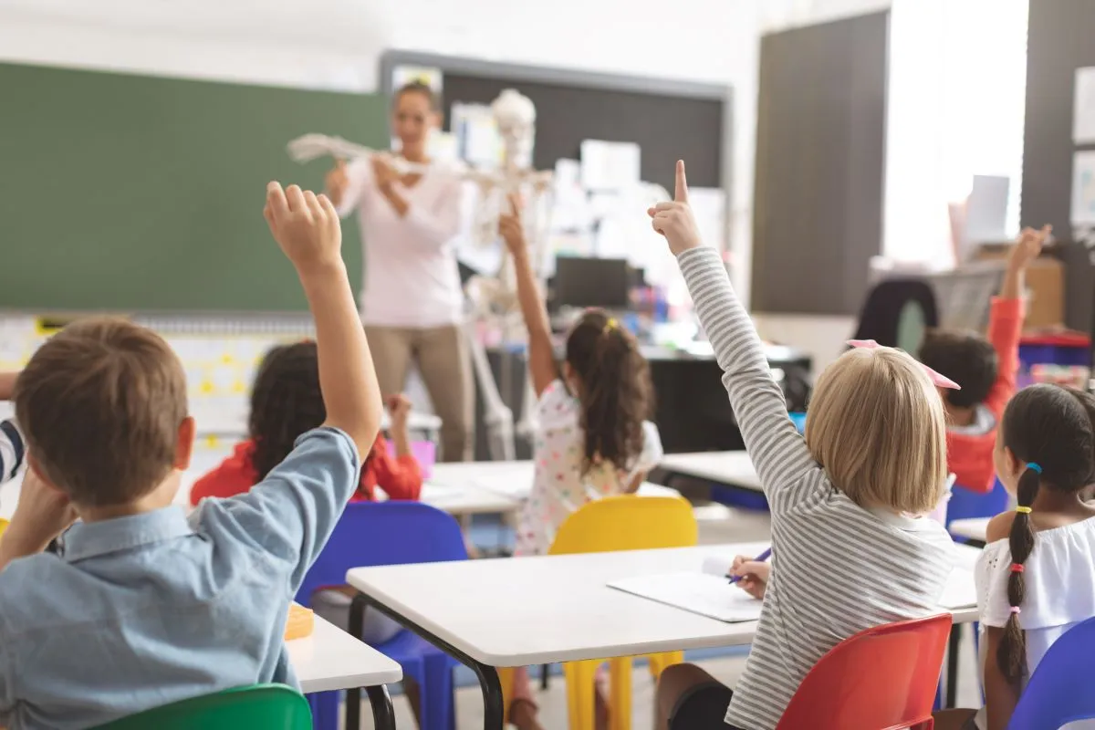Students in Greek classroom.